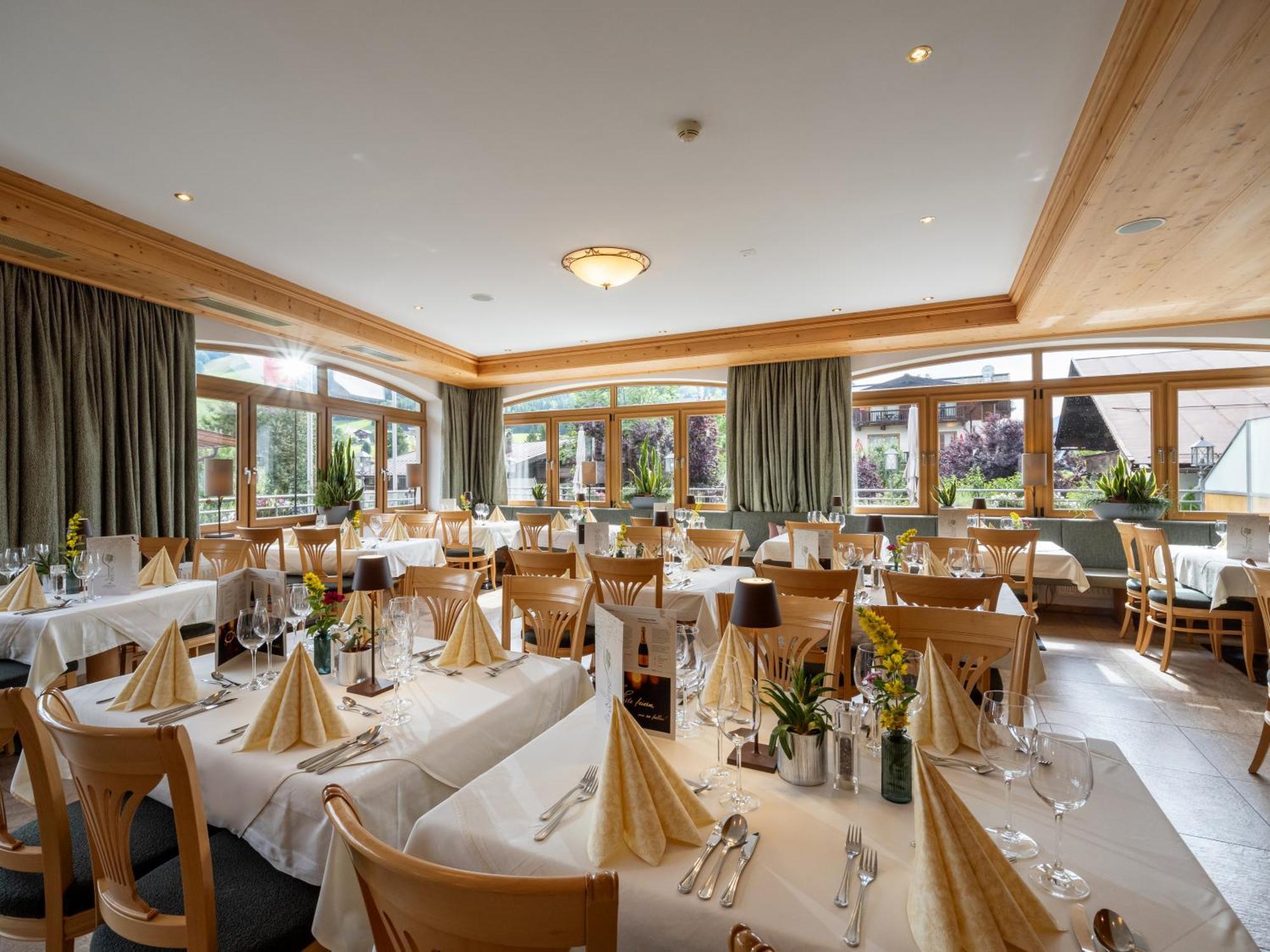 Alpen Glueck Hotel Kirchberger Hof Kirchberg in Tirol Ngoại thất bức ảnh