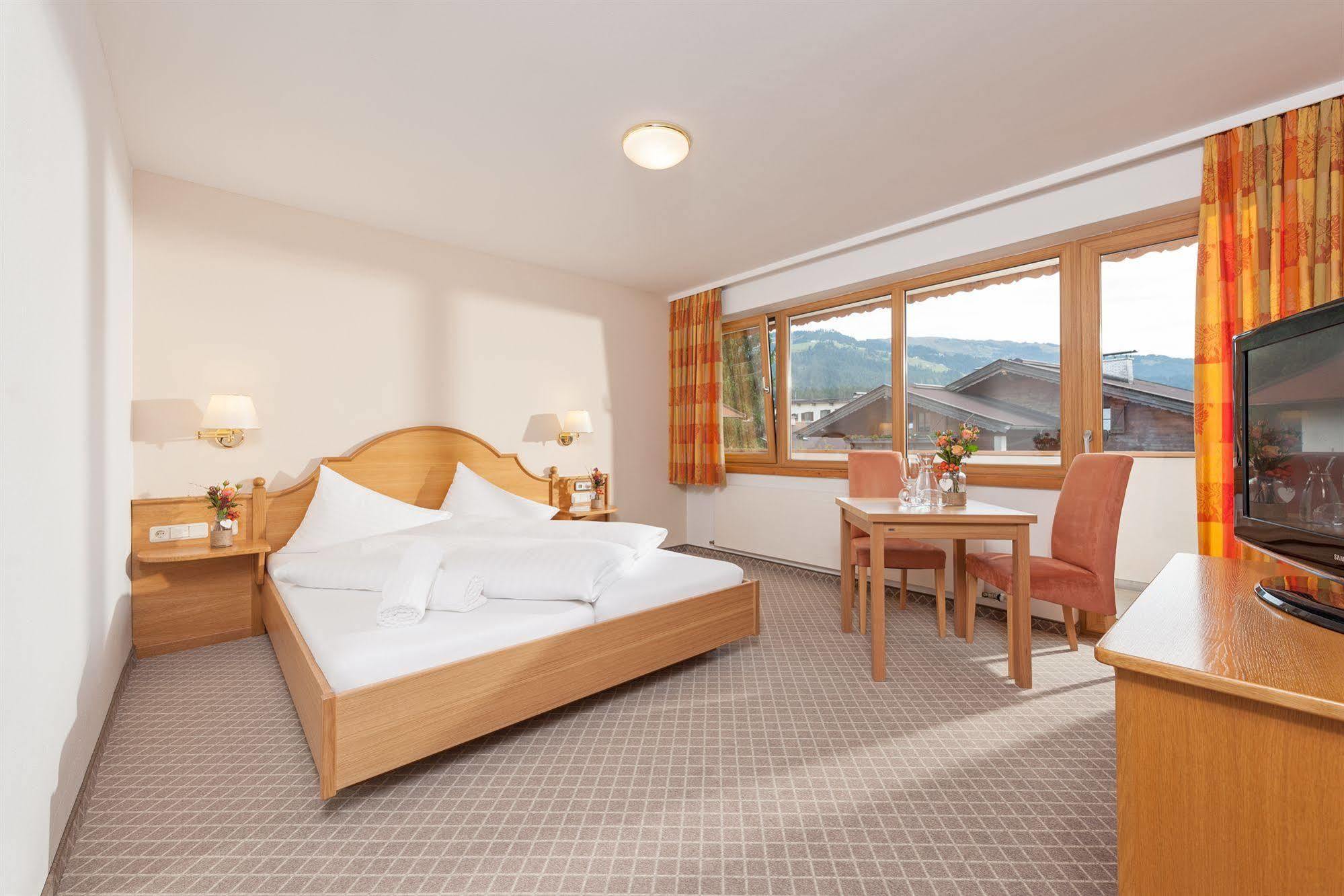 Alpen Glueck Hotel Kirchberger Hof Kirchberg in Tirol Ngoại thất bức ảnh